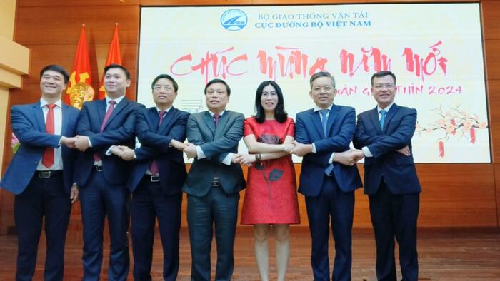 Cục Đường bộ Việt Nam gặp mặt đầu Xuân Giáp Thìn 2024