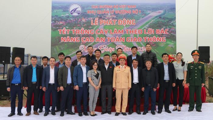 Cục Đường bộ Việt Nam phát động Tết trồng cây trên cả nước