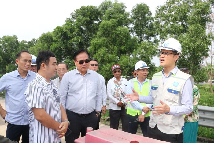 Đoàn công tác Lào thăm thực địa tuyến cao tốc Hà Nội – Hải Phòng: Củng cố hợp tác chiến lược trong bảo trì và an toàn giao thông Việt – Lào