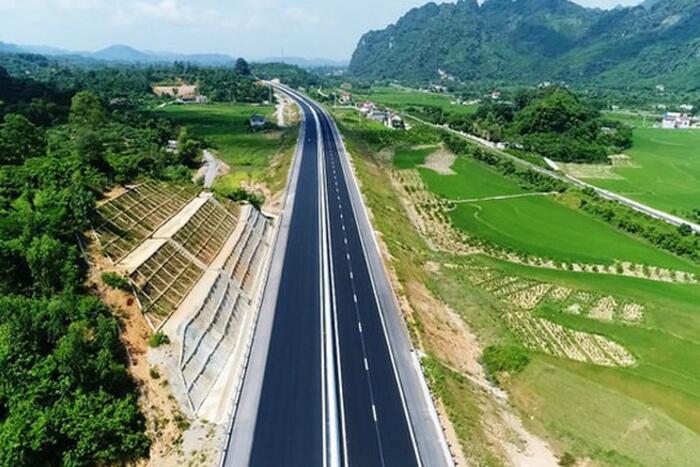 Đẩy nhanh tiến độ hoàn thiện và đưa vào khai thác các đoạn tuyến cao tốc Bắc – Nam phía Đông: Ba nhóm nhiệm vụ trọng tâm được Cục ĐBVN chỉ đạo quyết liệt
