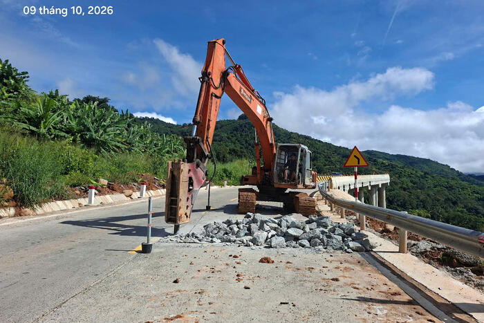 Khẩn trương khắc phục sạt trượt, hư hỏng mặt đường trên Quốc lộ 28B